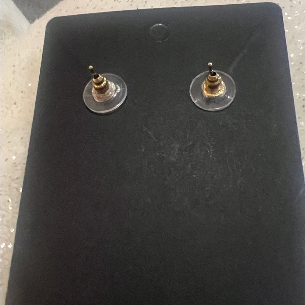 Gold tone Floral Earrings with rhinestones - Picture 2 of 3